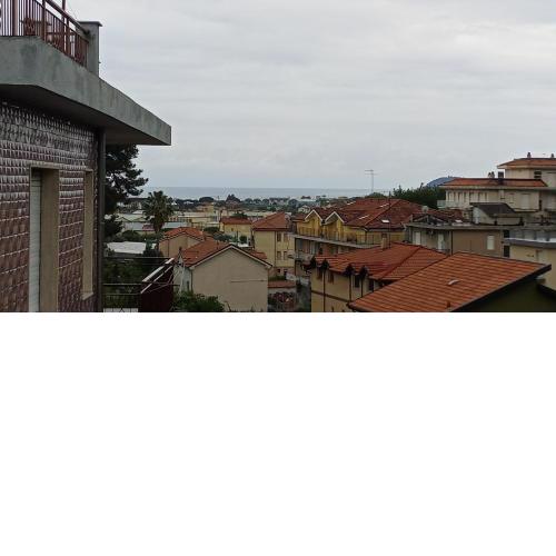 Gisella, bilocale con balcone,no ascensore