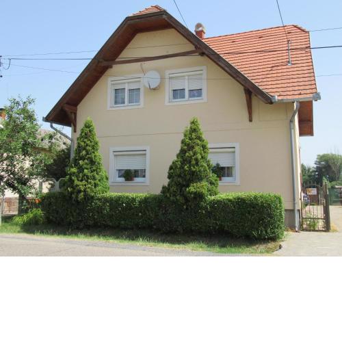 Gitta apartman Lesenceistvánd