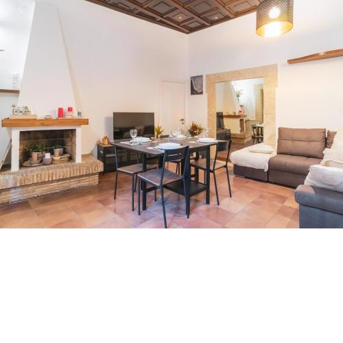 Giubbonari 23 luxury home