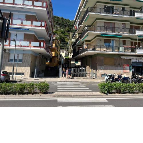 Giulia House