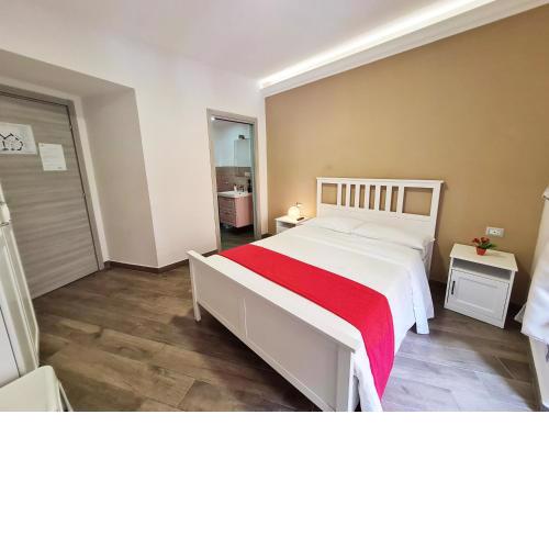 Giulya Guest House