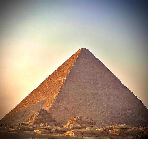 Giza pyramids view homestay