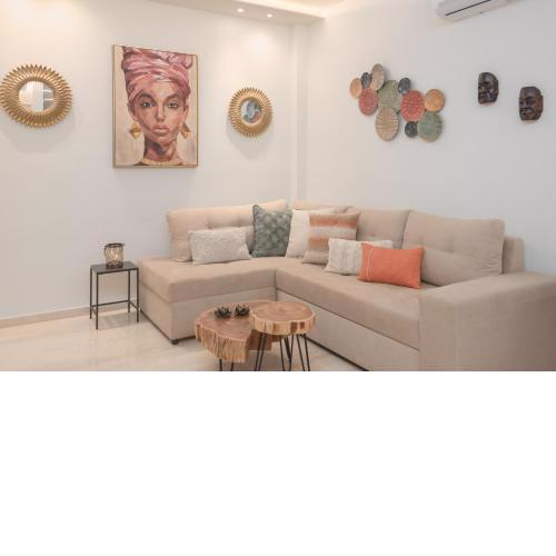 G&J Deluxe Apt II