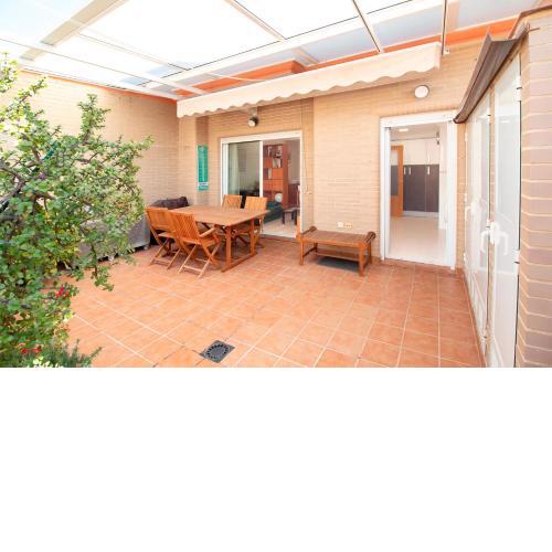 Global Properties, Apartamento con gran terraza en la playa de Puerto Sagunto