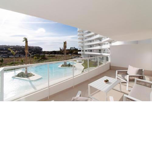Global Properties, Apartamento para 5 personas con terraza y vistas a la piscina