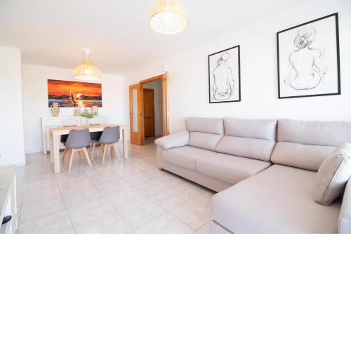 Global Properties, Bonito apartamento en la playa de Corinto, Sagunto