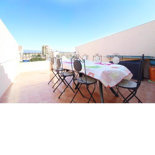 Global Properties, Casa Azotea - Ático en Canet d'en Berenguer con gran terraza