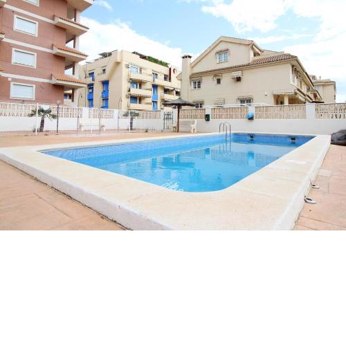 Global Properties, Estudio para parejas con piscina en Canet playa