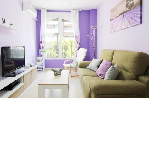 Global Properties, Estudio para parejas en la playa del Puerto de Sagunto