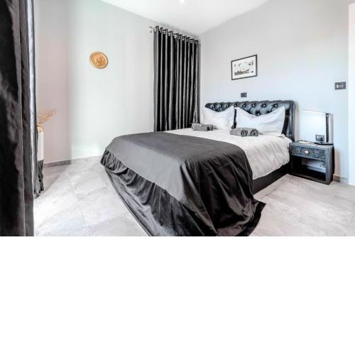 Gloria's VIP apartment in Corfu town