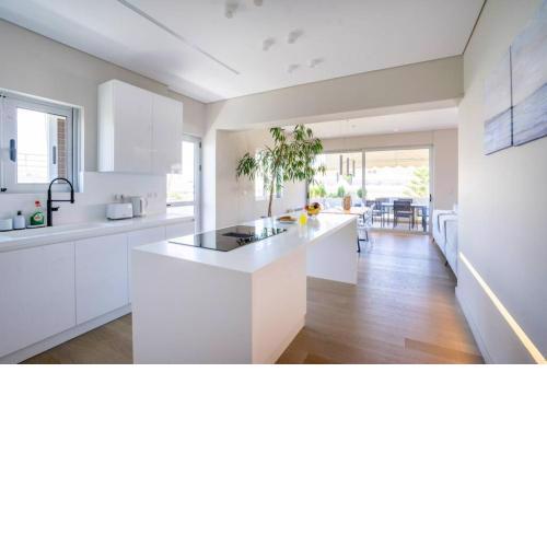 Glyfada Glam Apt 2BR-2,5Bath
