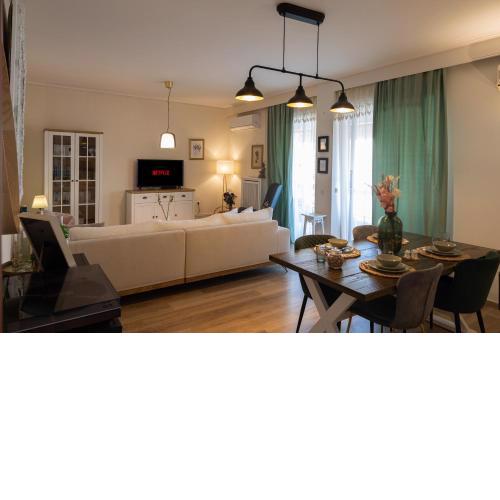 Glyfada golf fourth floor apartment
