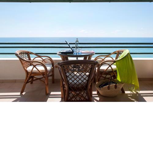 Glyfada house on the sea