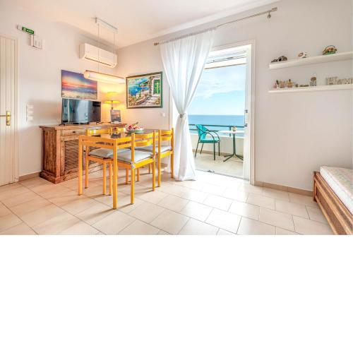 Glyfada New Era Home 107 Menigos Resort Apartments