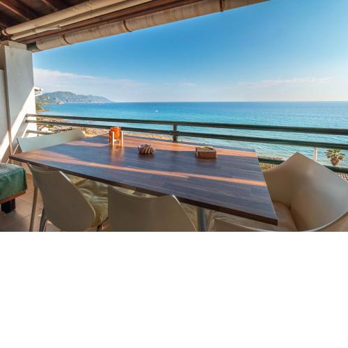Glyfada New Era Home 113 Menigos Resort Apartments
