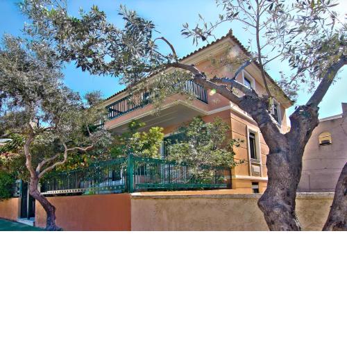 Glyfada Seaside Residence