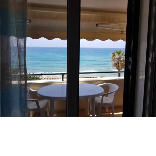 Glyfada Two Floors Maizonette Aa2g 61
