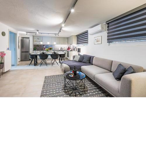 Glyfada's Cosy Apartments