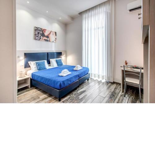 Gold Hotel
