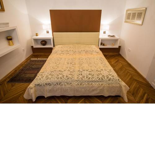 Gold Pearl Apartment
