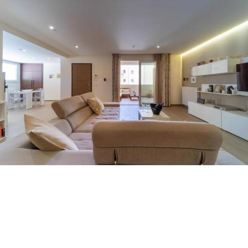 Golden Apartment
