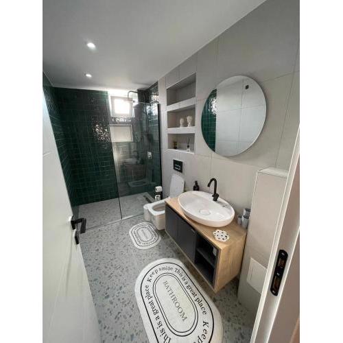 Golden Arrow Suites