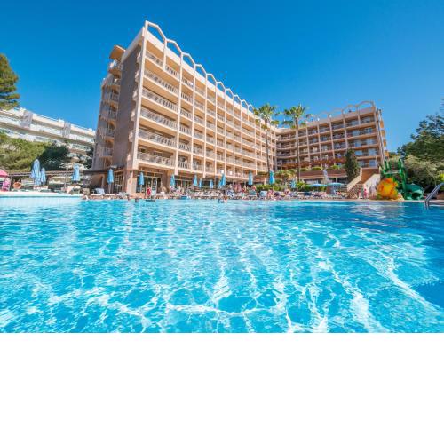 Golden Avenida Family Suites 4*