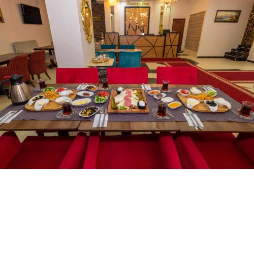 Golden Flower Hotel