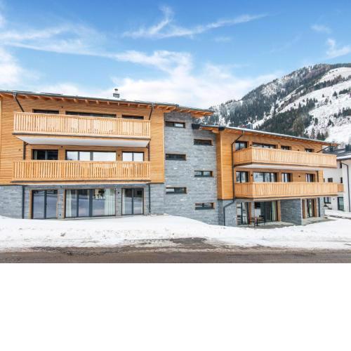 Golden Lodges Rauris Resort with parking