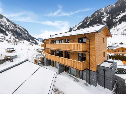 Golden Lodges Rauris Resort with parking