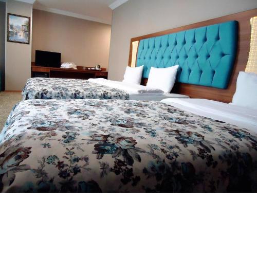 Golden Lounge Hotel