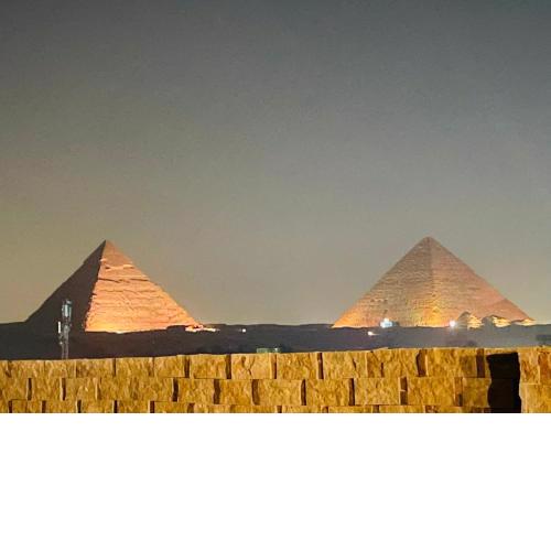 Golden mask pyramids inn