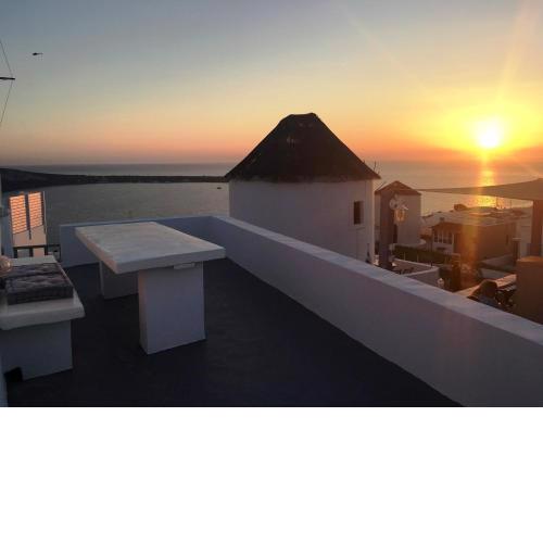 Golden Sunset Villa