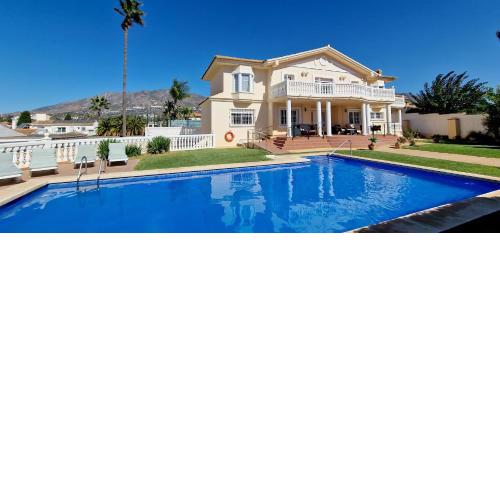 Golden Villa Costa del Sol - Big Private Pool - BBQ - Good Location