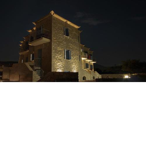 GOLDEN VILLAS