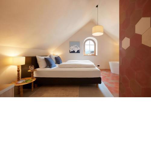Goldengel Design - Suiten im historischen Ortskern von Kaltern