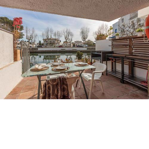 Goldhome - Port Petit