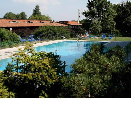 Golf Hotel