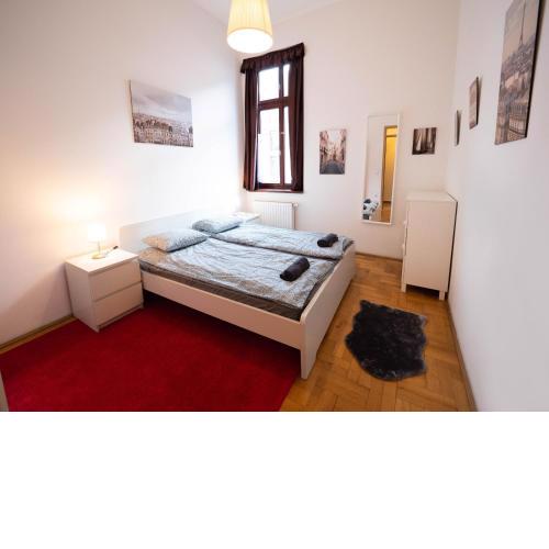 Good Vibes 2 Room Home at GOZSDU Passage