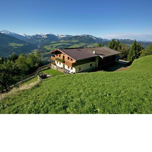 Gorgeous Chalet with Jacuzzi in Tyrol