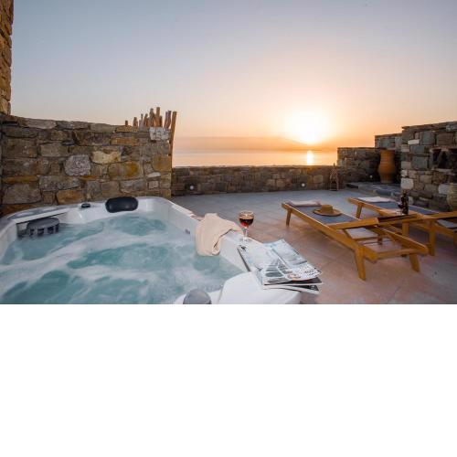 Gorgeous Studio In Cycladic Architecture Overlooking The Aegean