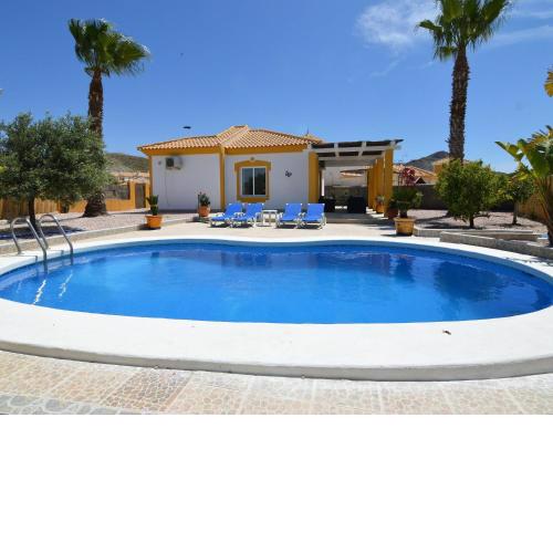 Gorgeous Villa in Mazarr n with Private Pool