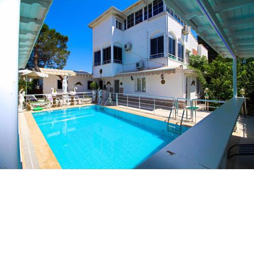 Gorgeous Villa with Private Pool in Antalya