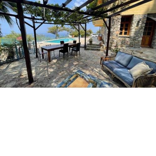 Gorgeous Villa with Private Pool in Faralya