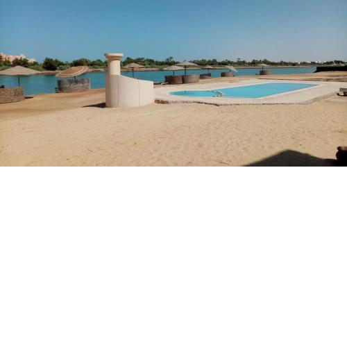 Gouna Studio shared pool and lagoon