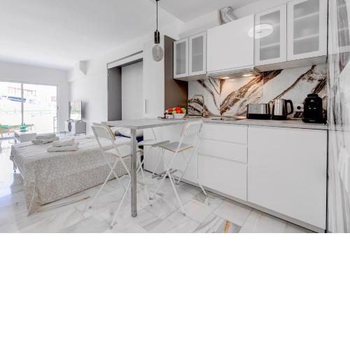 Graceful brand new studio in Altamira