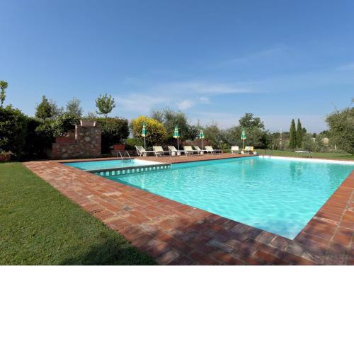 Graceful Home in Foiano della Chiana with Garden