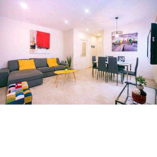 Gran apartamento de 3 habitaciones junto a la Catedral