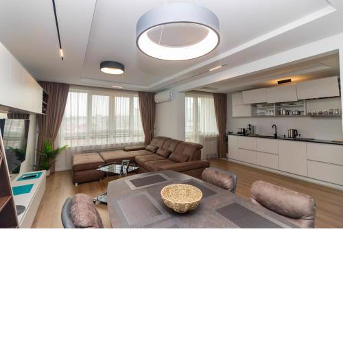 Gran Capital Top Central Apartment