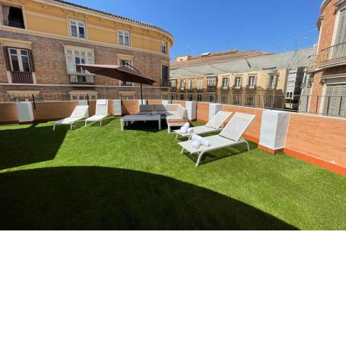 GRAN TERRAZA CON VISTAS A CALLE LARIOS
